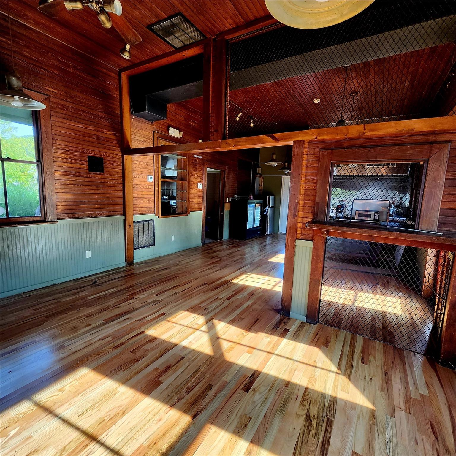 1398 Kings Highway