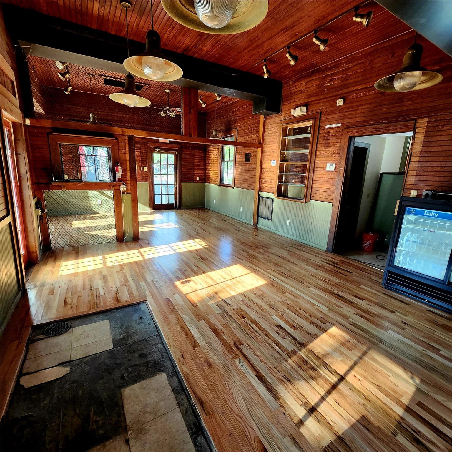 1398 Kings Highway