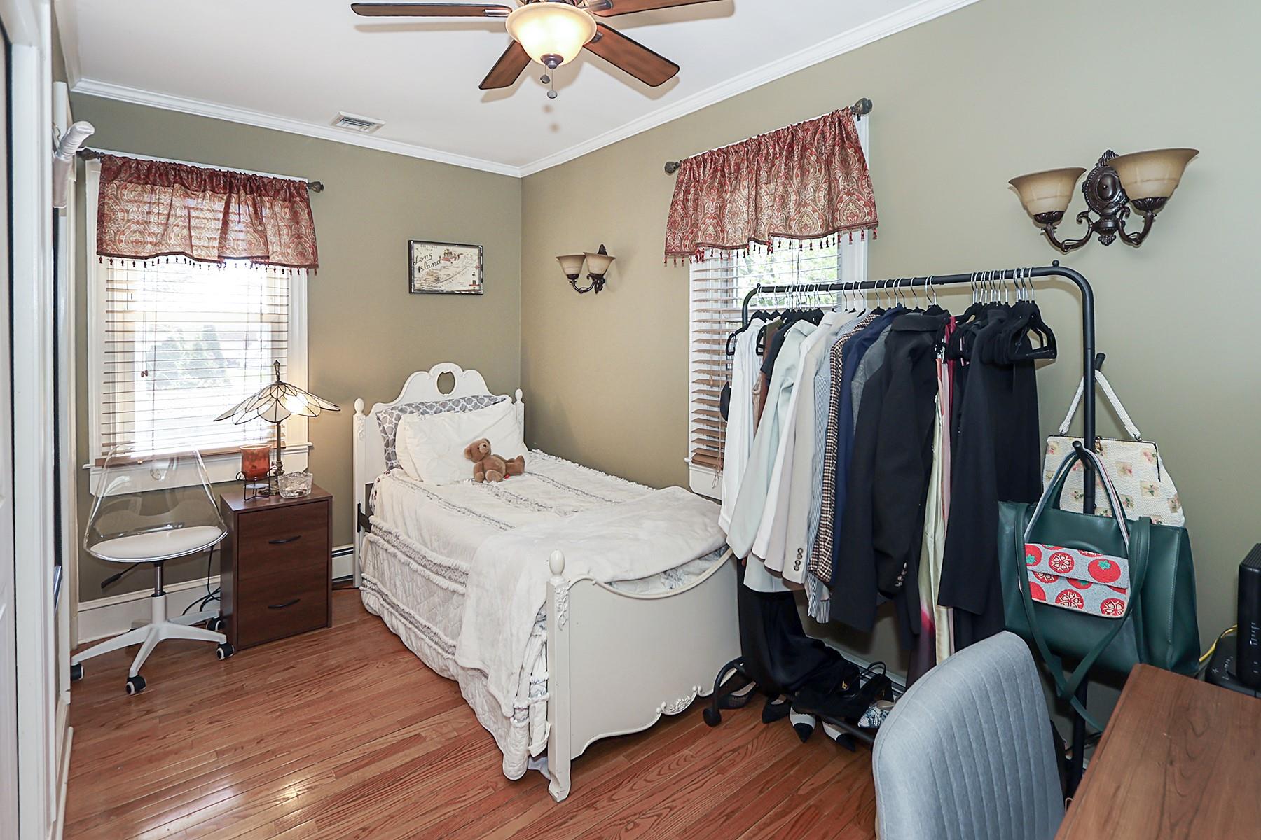2036 Dow Avenue, Merrick, New York image 20