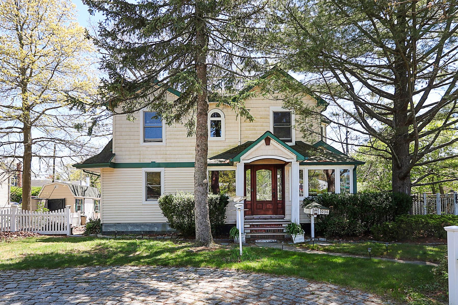2036 Dow Avenue, Merrick, New York image 2