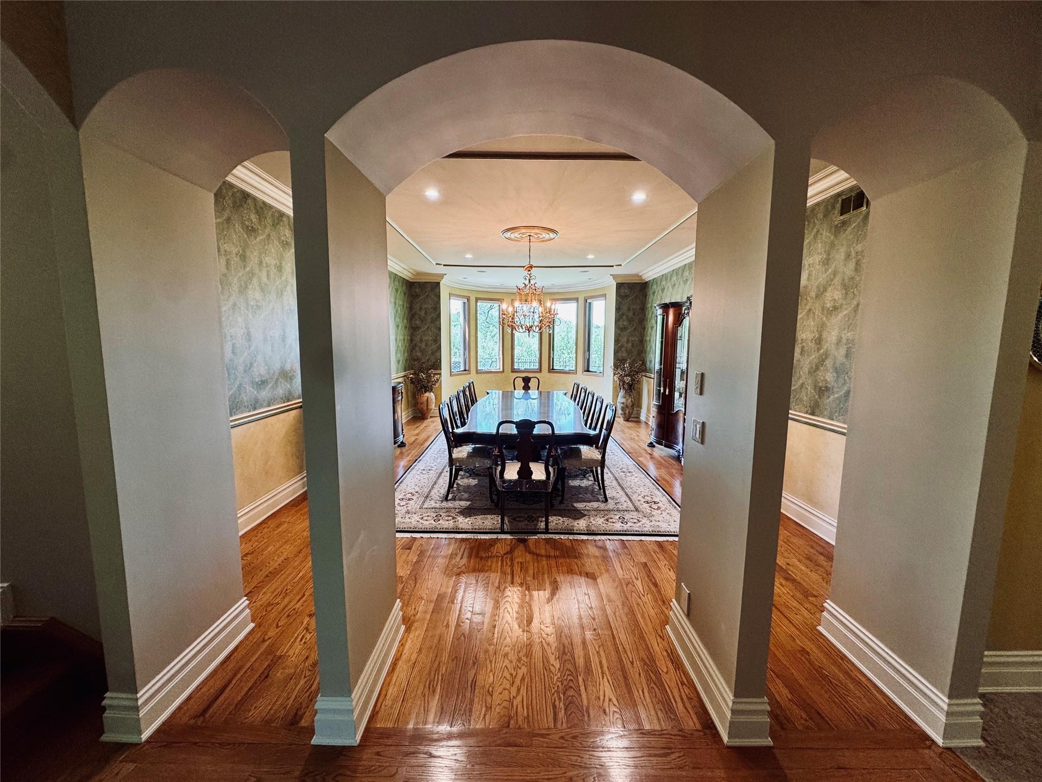 527 Manhasset Woods Road, Manhasset, New York image 9