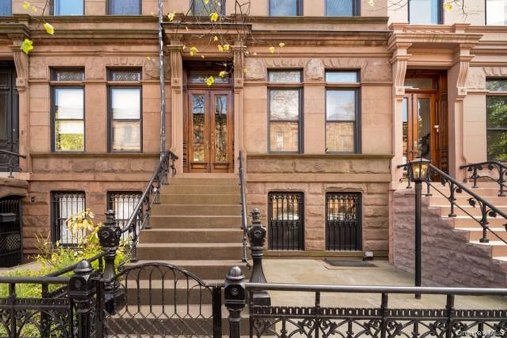 Photo of 662 10th St Street, Brooklyn, NY 11215 (MLS # 996031)