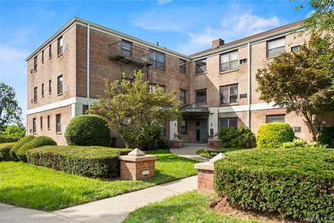 6 West Mill Drive Unit 1A, Great Neck, NY 11021 - MLS#: 902887