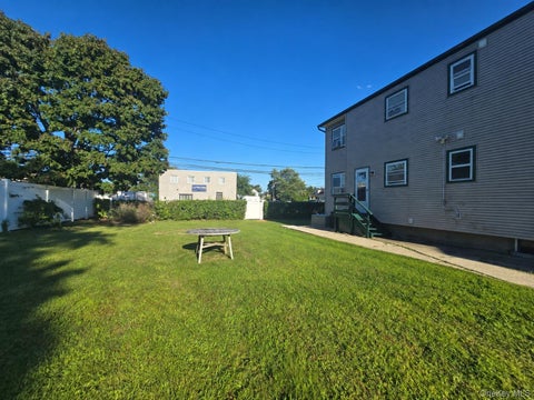 Multifamily For Rent - 29 Lambert Avenue #1ST FLOOR<br/> Nassau County, Farmingdale, NY 11735
