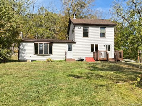 Photo of 161 Canopus Hollow Road, Putnam Valley, NY 10579 (MLS # 920109)