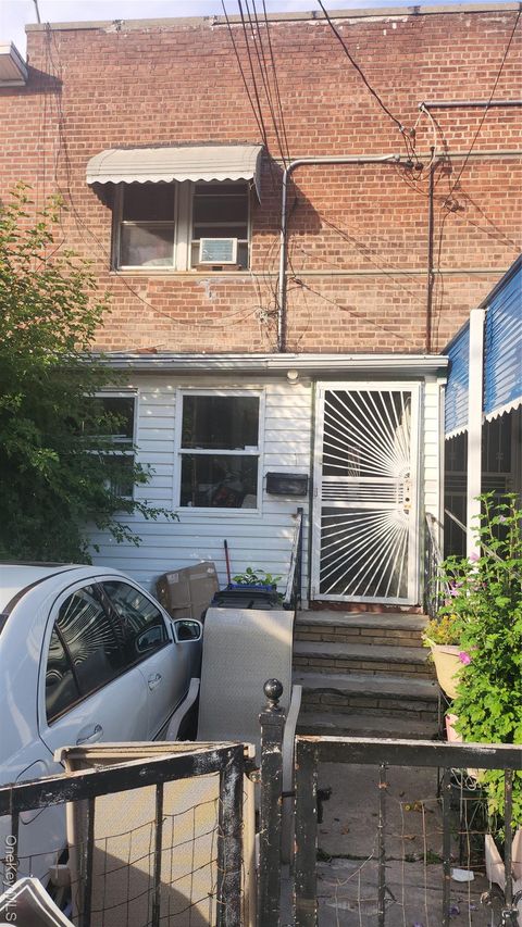 1249 E 223rd Street Bronx NY 10466