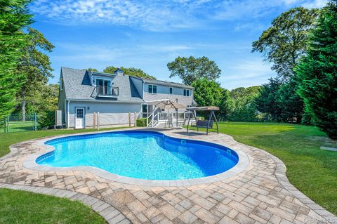 Homes For Rent - 8 Paynes Lane<br/> East Quogue, NY 11942