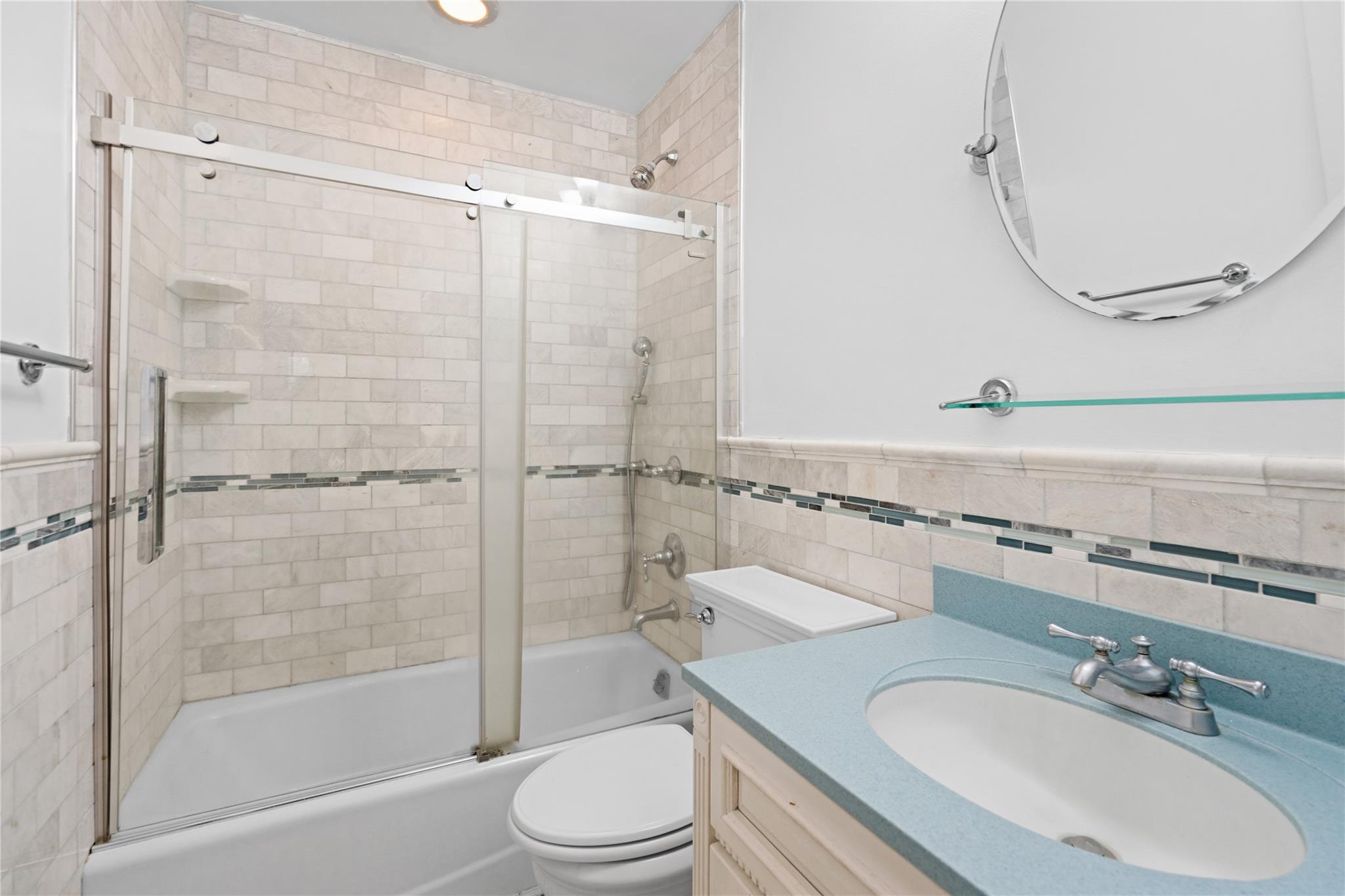 236 N Ontario Street, Ronkonkoma, New York image 18