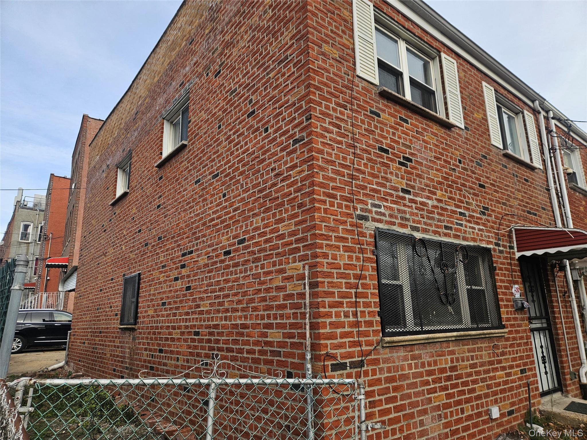 699 N. Conduit Boulevard