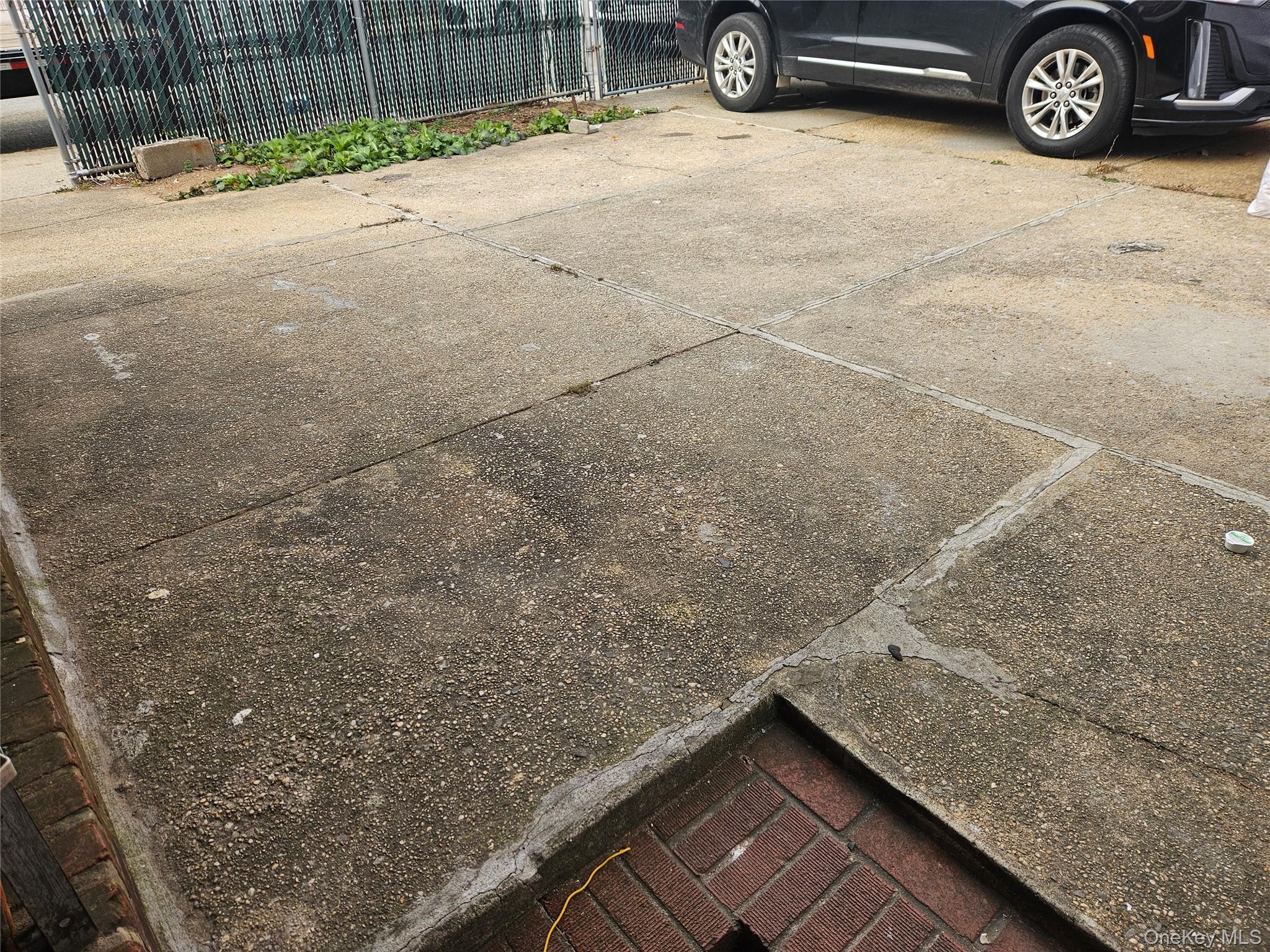 699 N. Conduit Boulevard