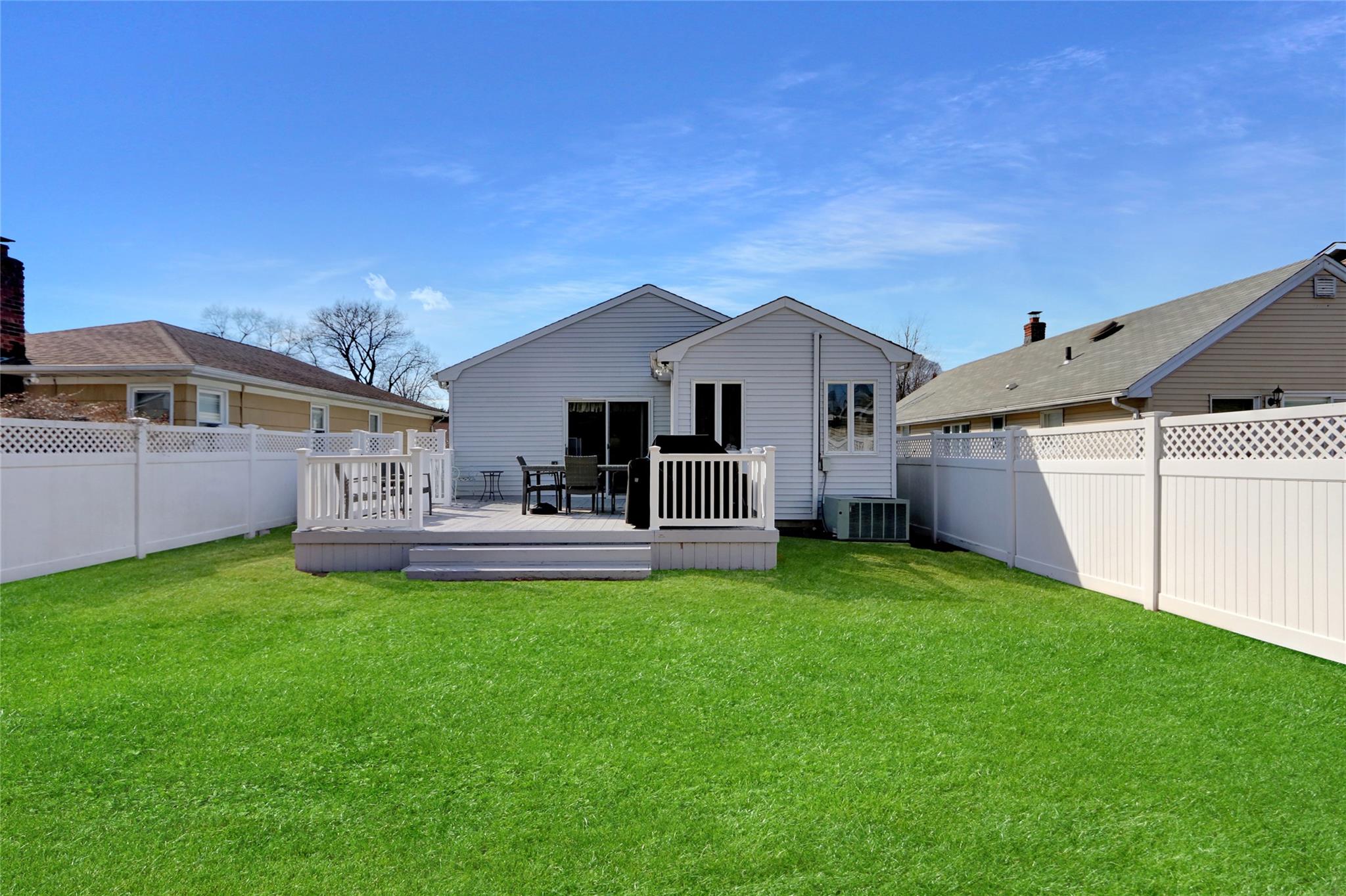 1249 Powell Avenue, Merrick, New York image 15
