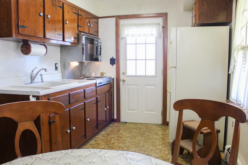 333 O Connor Road, North Babylon, New York image 8