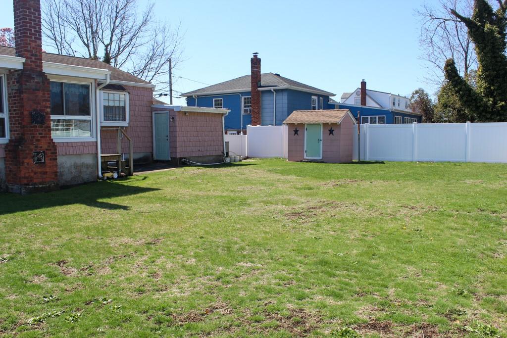 333 O Connor Road, North Babylon, New York image 20