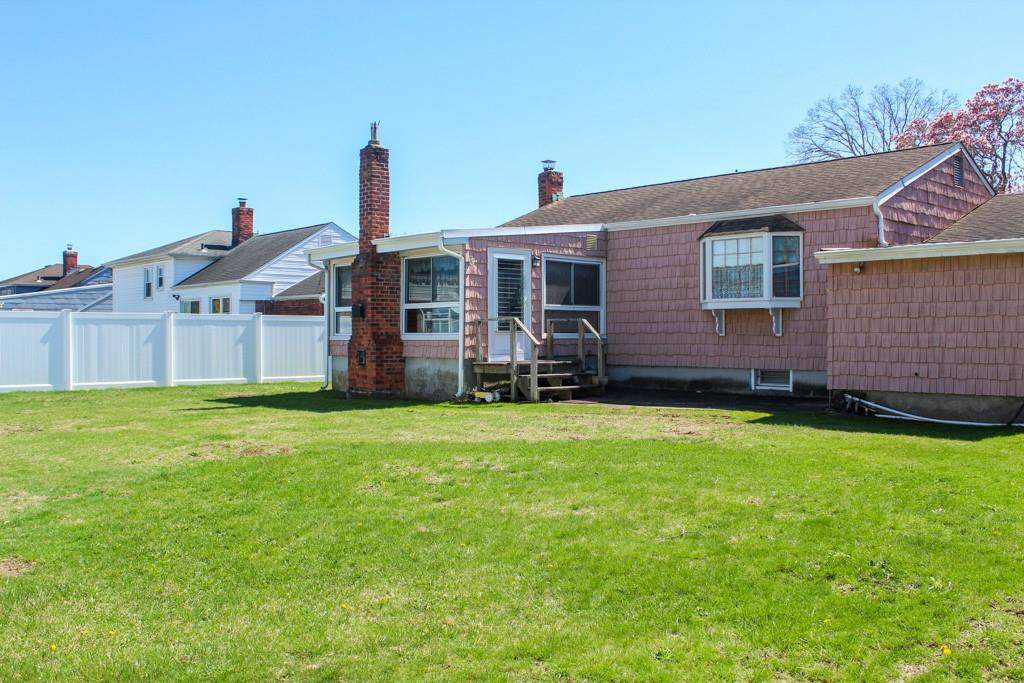 333 O Connor Road, North Babylon, New York image 21