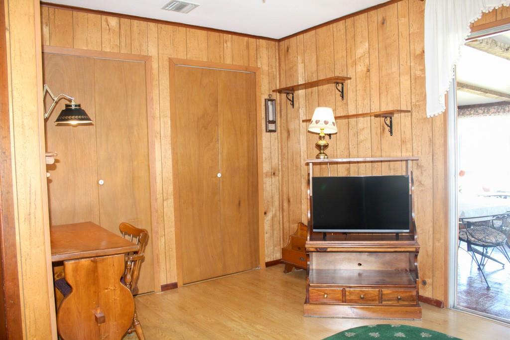 333 O Connor Road, North Babylon, New York image 11
