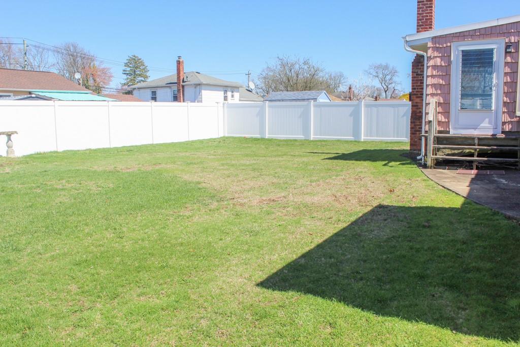 333 O Connor Road, North Babylon, New York image 22