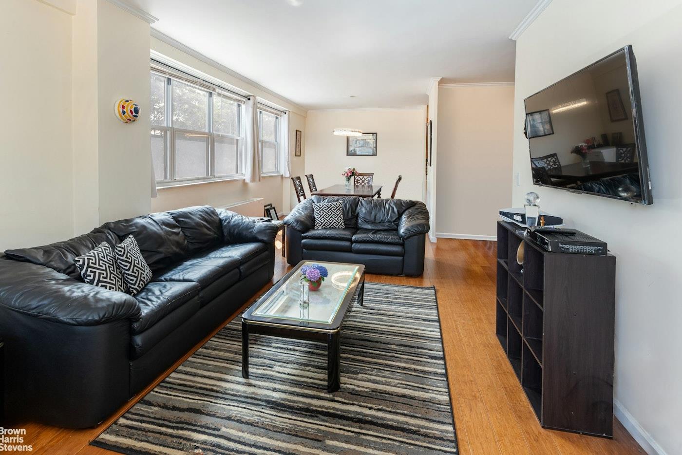 555 Kappock Street 2E