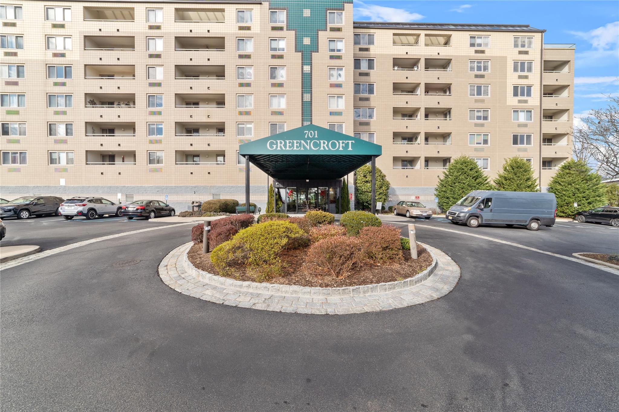 701 Pelham Road #2F, New Rochelle, New York image 2