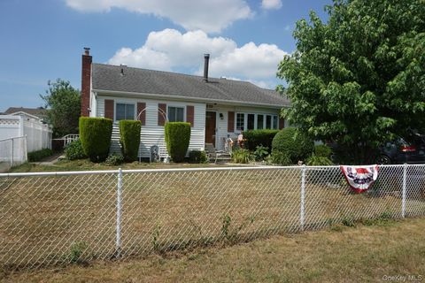 Homes For Sale - 820 N Indiana Avenue<br/> Lindenhurst, NY 11757