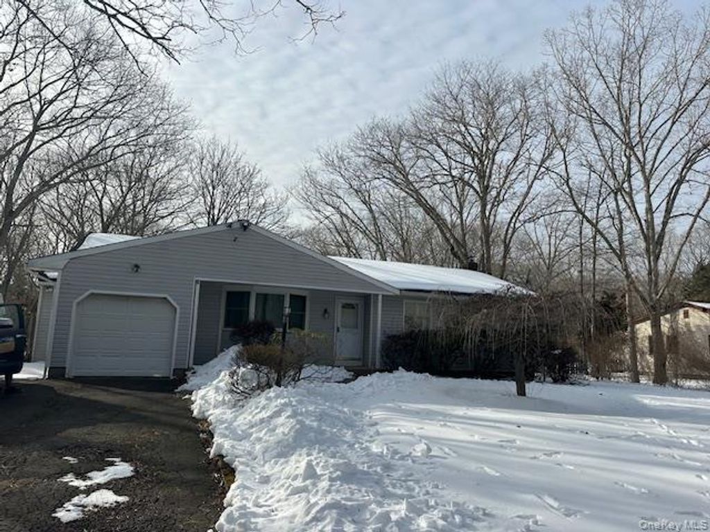 Photo of 212 Helme Avenue, Miller Place, NY 11764 (MLS # 963814)