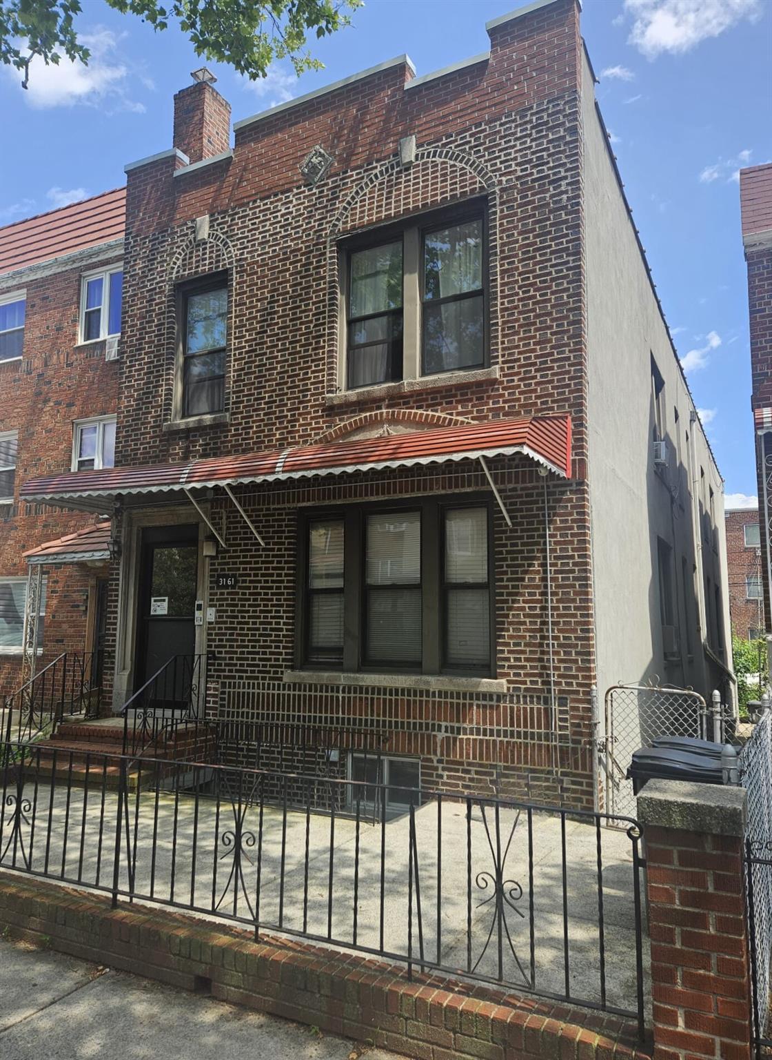 31-61 43 Street