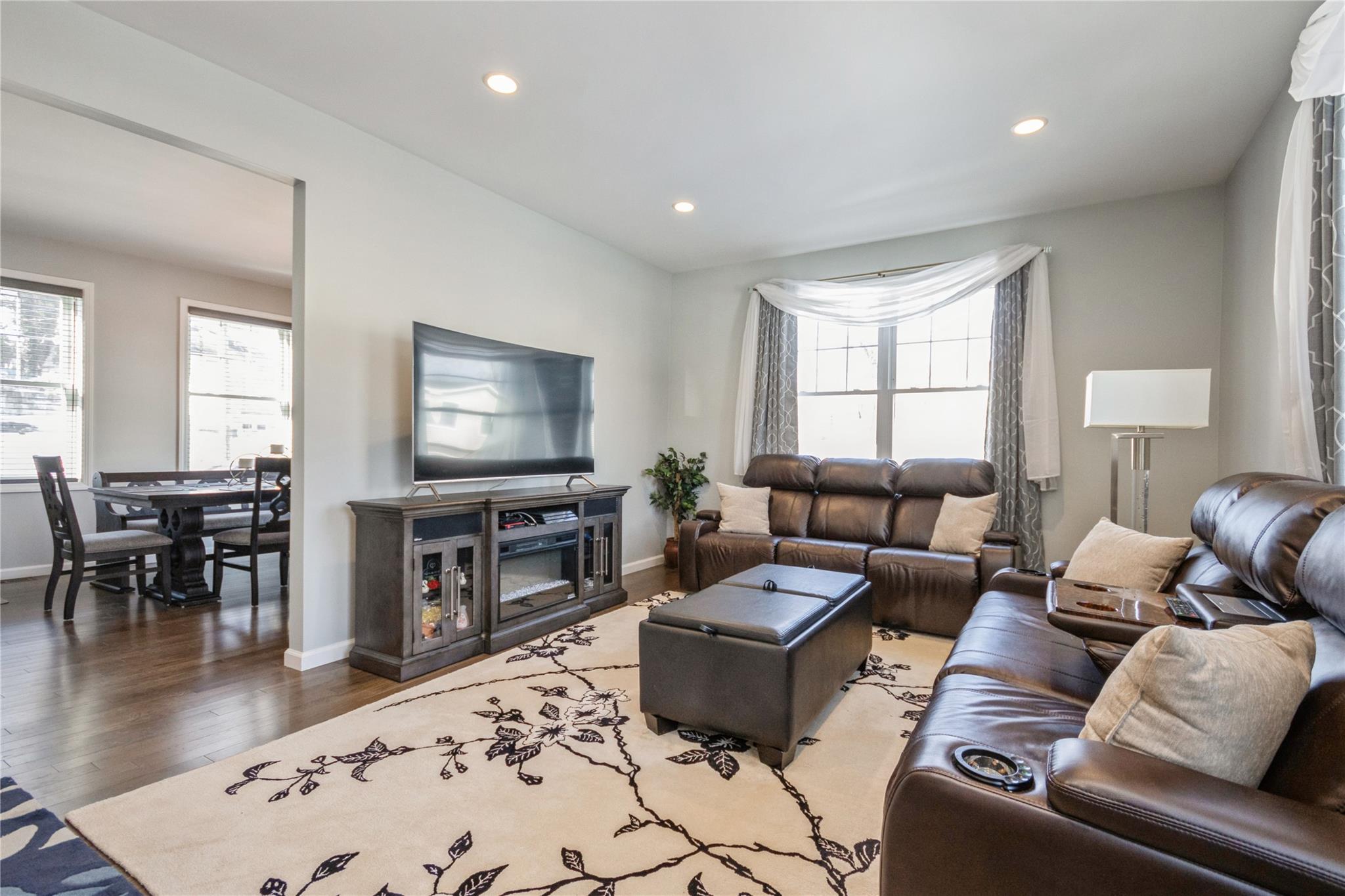17 N Hillside Avenue, Elmsford, New York image 7