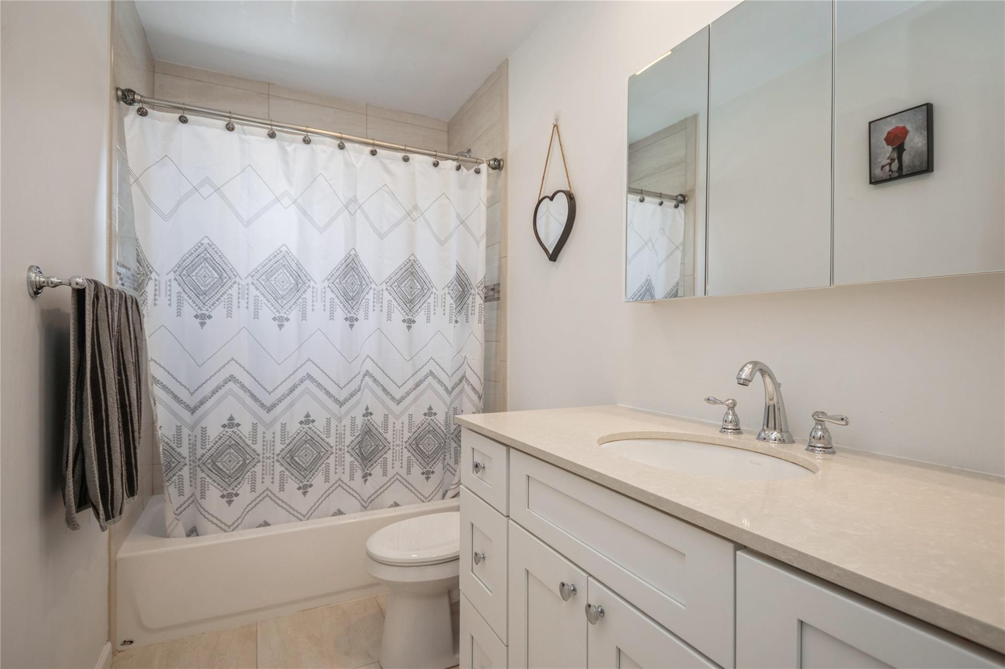 17 N Hillside Avenue, Elmsford, New York image 26