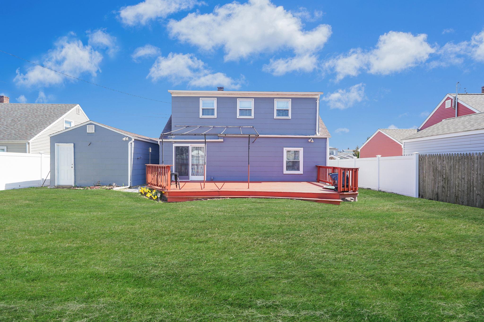 96 Ranch Lane, Levittown, New York image 18