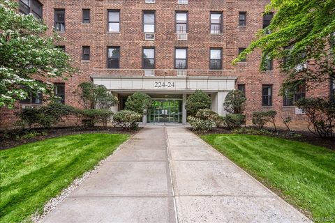 224-24 Union Turnpike 3M Bayside NY 11364