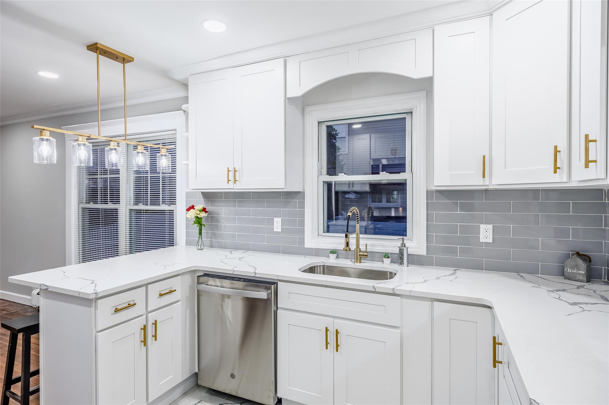 230 Oceanside Parkway, Oceanside, New York image 10