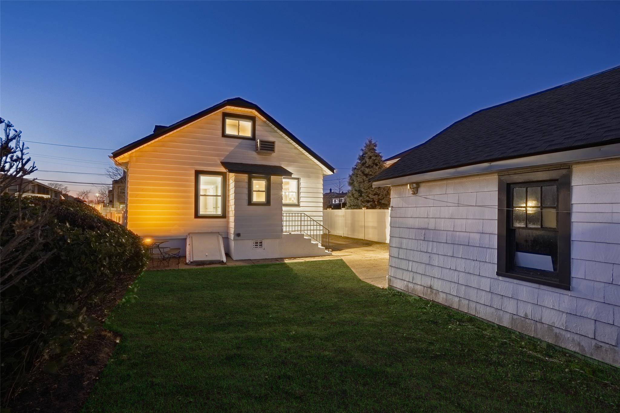 230 Oceanside Parkway, Oceanside, New York image 29