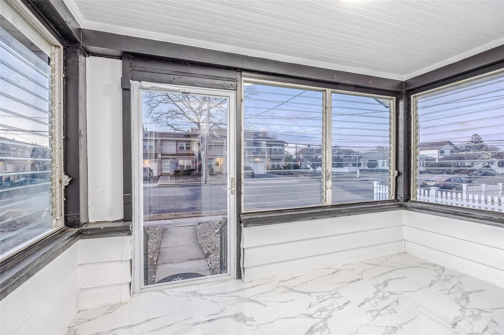 230 Oceanside Parkway, Oceanside, New York image 15