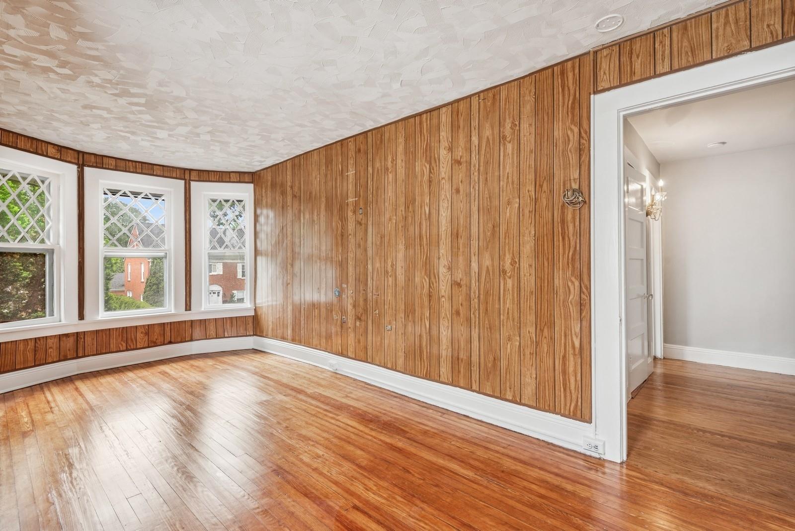 124 Roxbury Road, Garden City, New York image 21