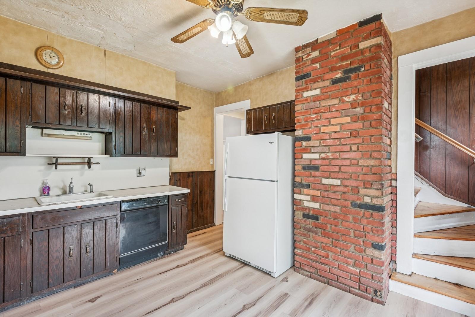 124 Roxbury Road, Garden City, New York image 14