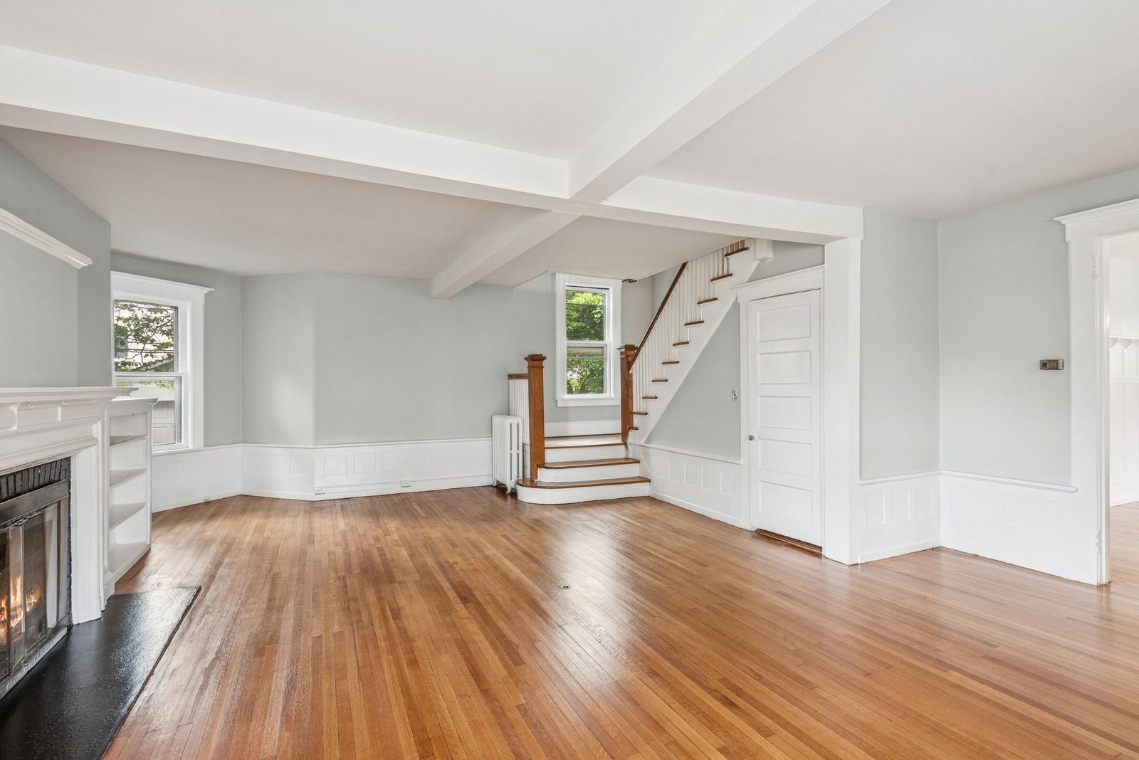 124 Roxbury Road, Garden City, New York image 8