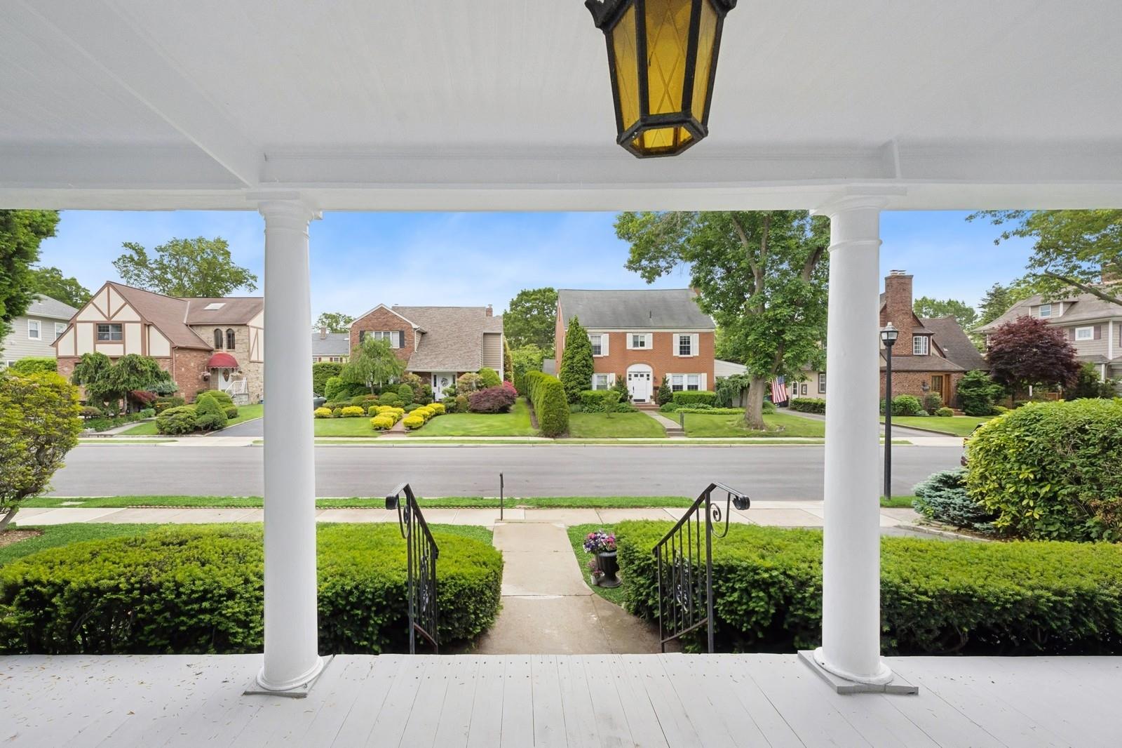124 Roxbury Road
