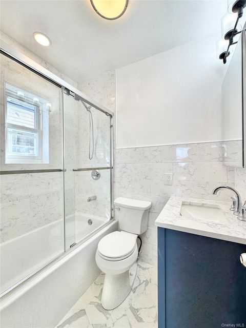 Photo of 43-15 156th Street #2nd Fl, Flushing, NY 11355 (MLS # 986468)