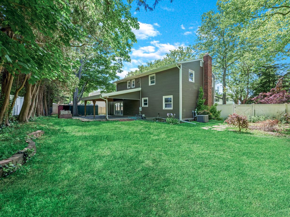 26 Saxon Street, Melville, New York image 23