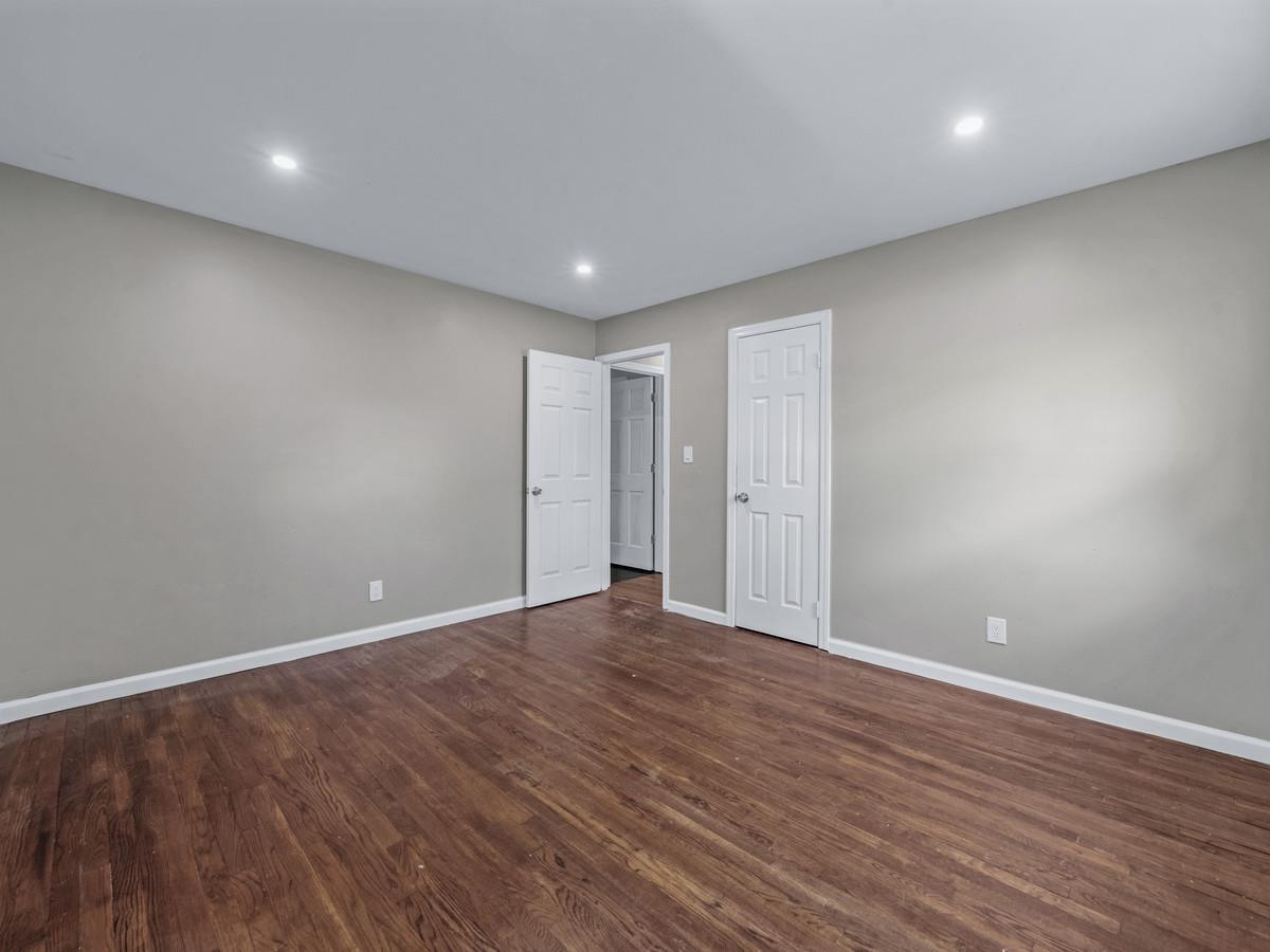 26 Saxon Street, Melville, New York image 19