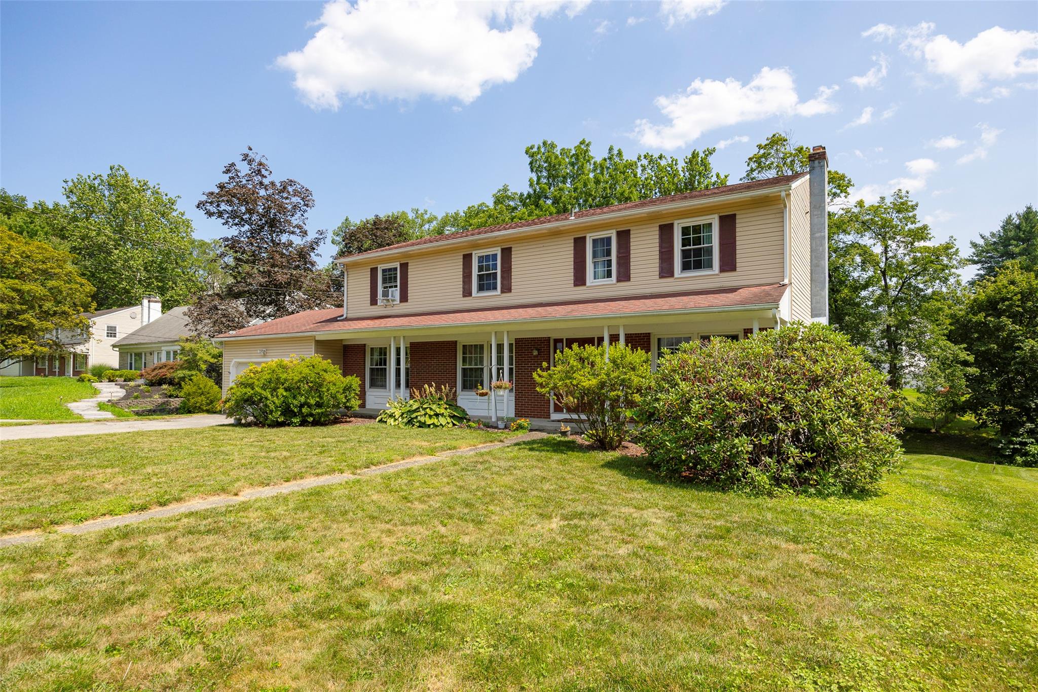 Poughkeepsie, New York 12603, United States, 5 Bedrooms Bedrooms, ,3 BathroomsBathrooms,Residential,Active,185044