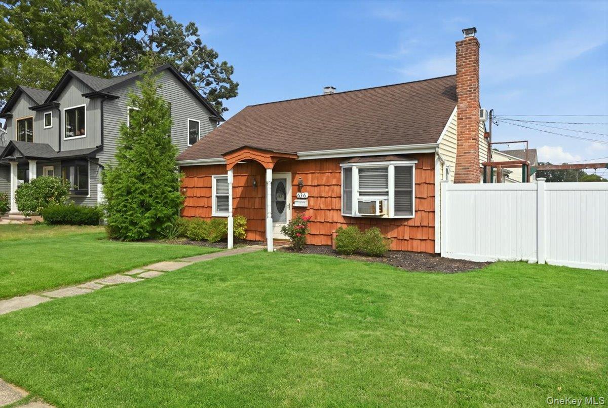 626 Central Avenue