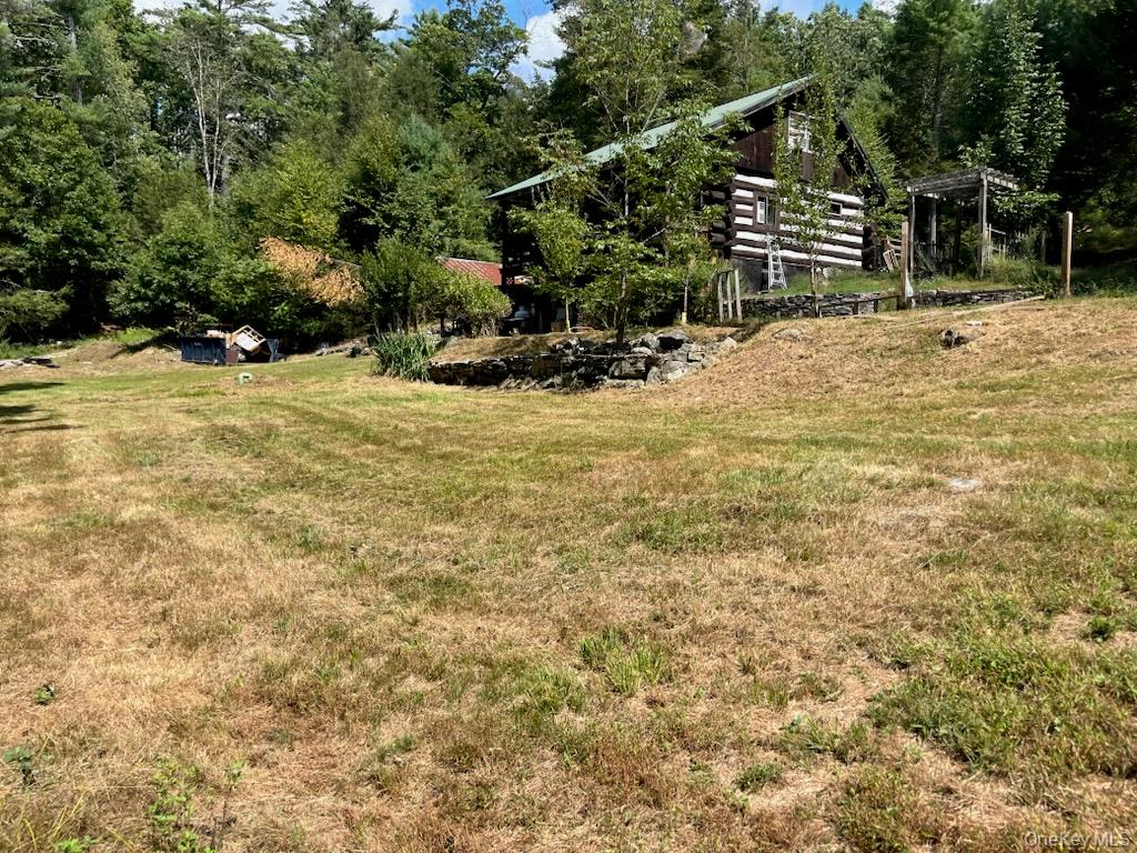 126 Yulan-Barryville Road