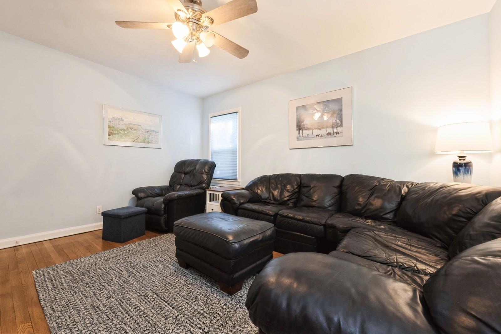 52 Baxter Avenue, New Hyde Park, New York image 10