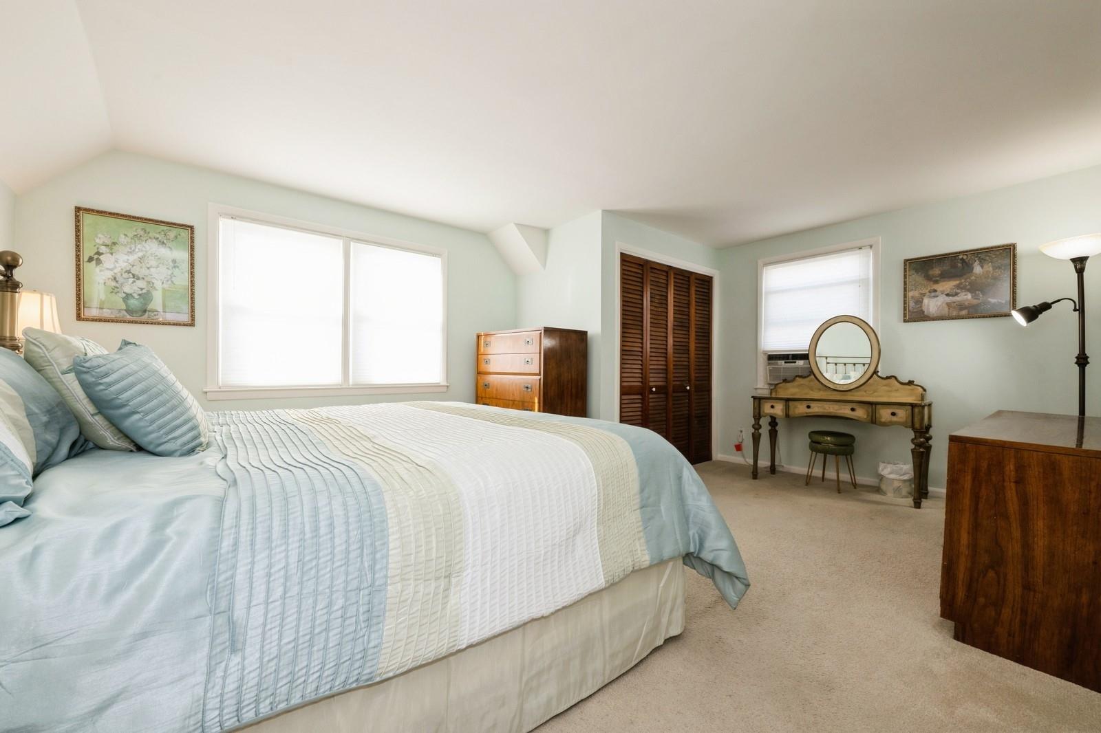 52 Baxter Avenue, New Hyde Park, New York image 17