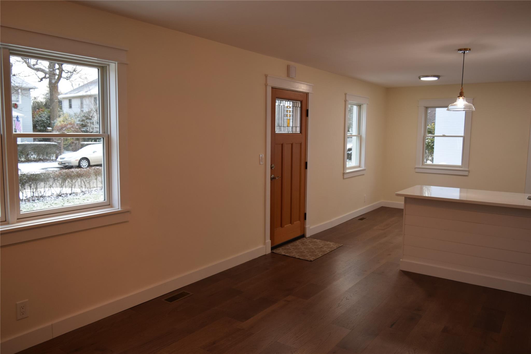 36 Woolsey Avenue, Glen Cove, New York image 6