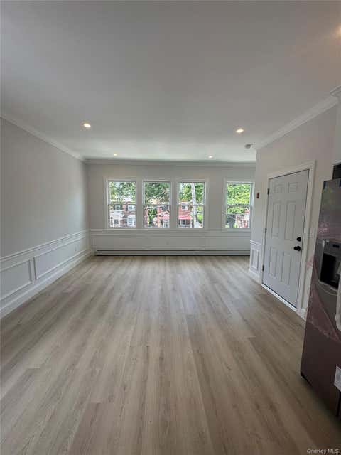 Multifamily For Rent - 4370 Edson Avenue #2<br/> Bronx County, Bronx, NY 10466