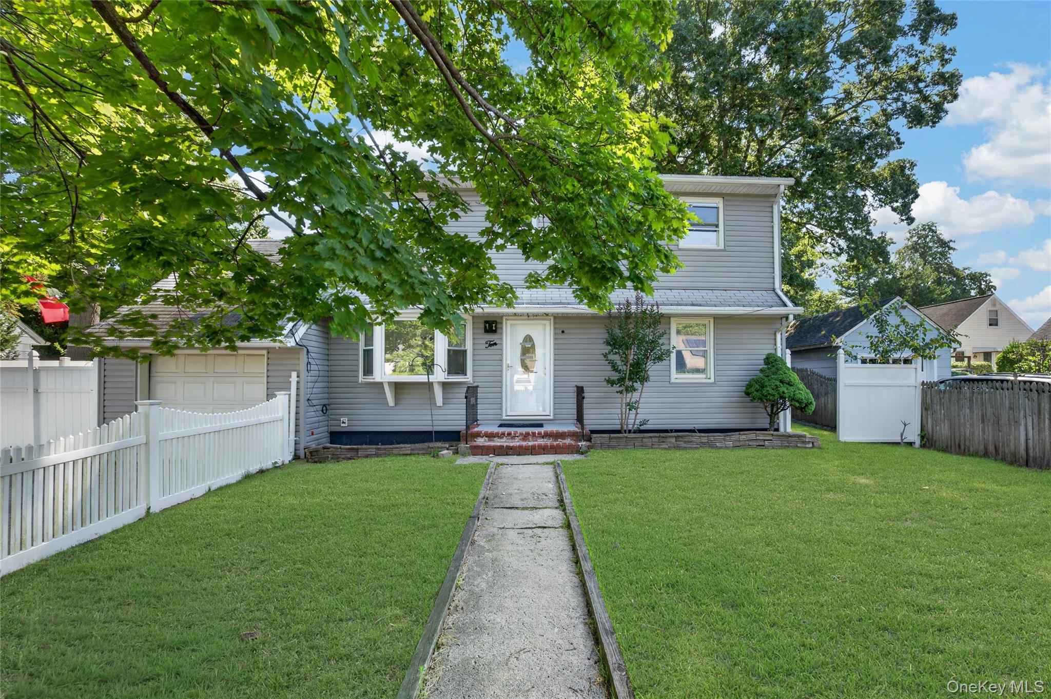 10 Field Place