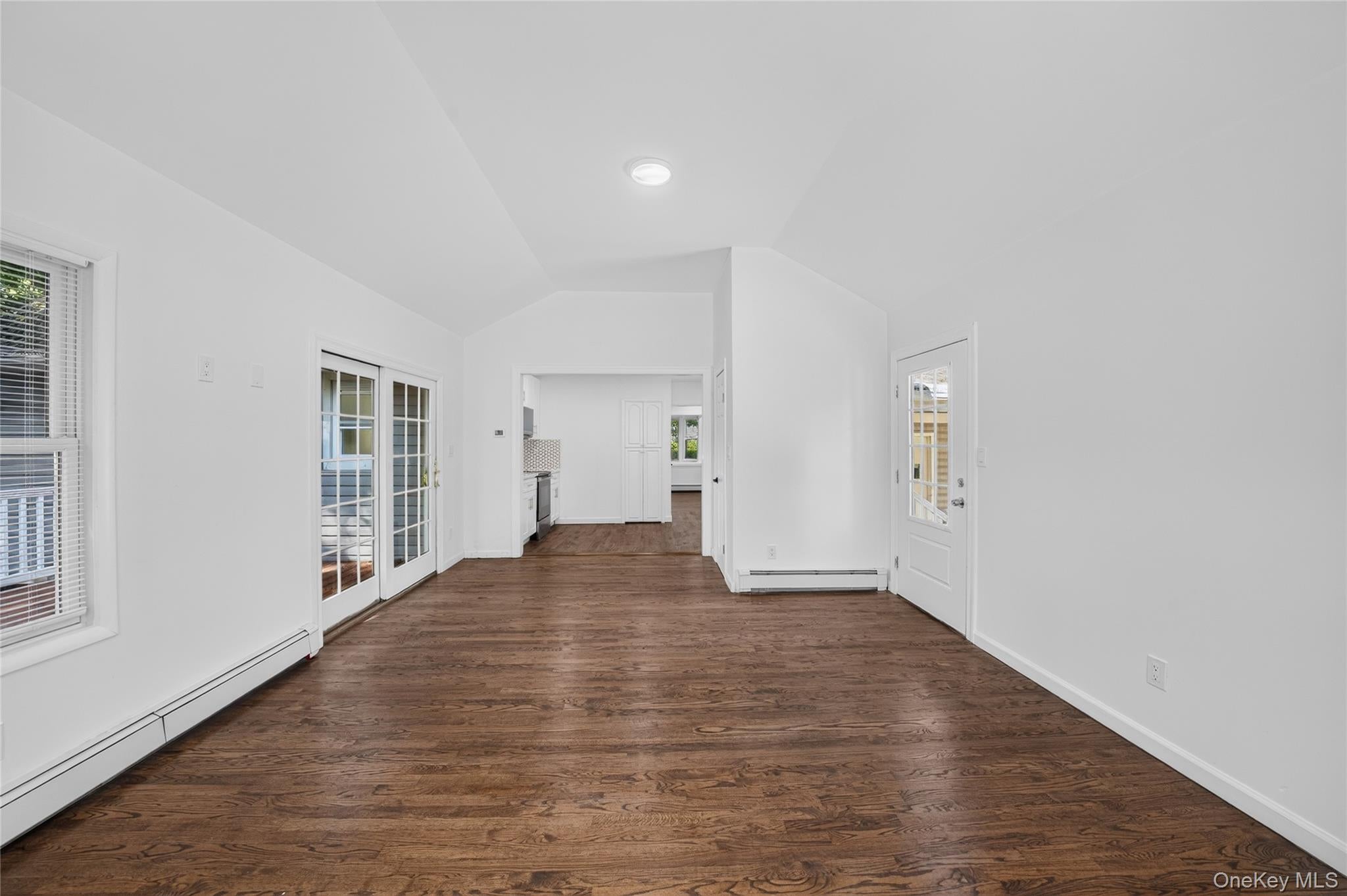 10 Field Place