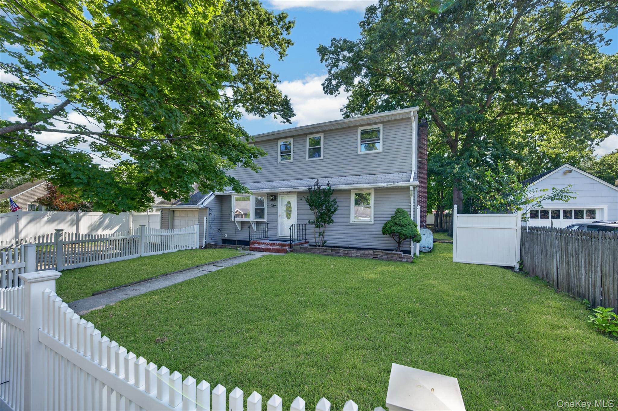 10 Field Place