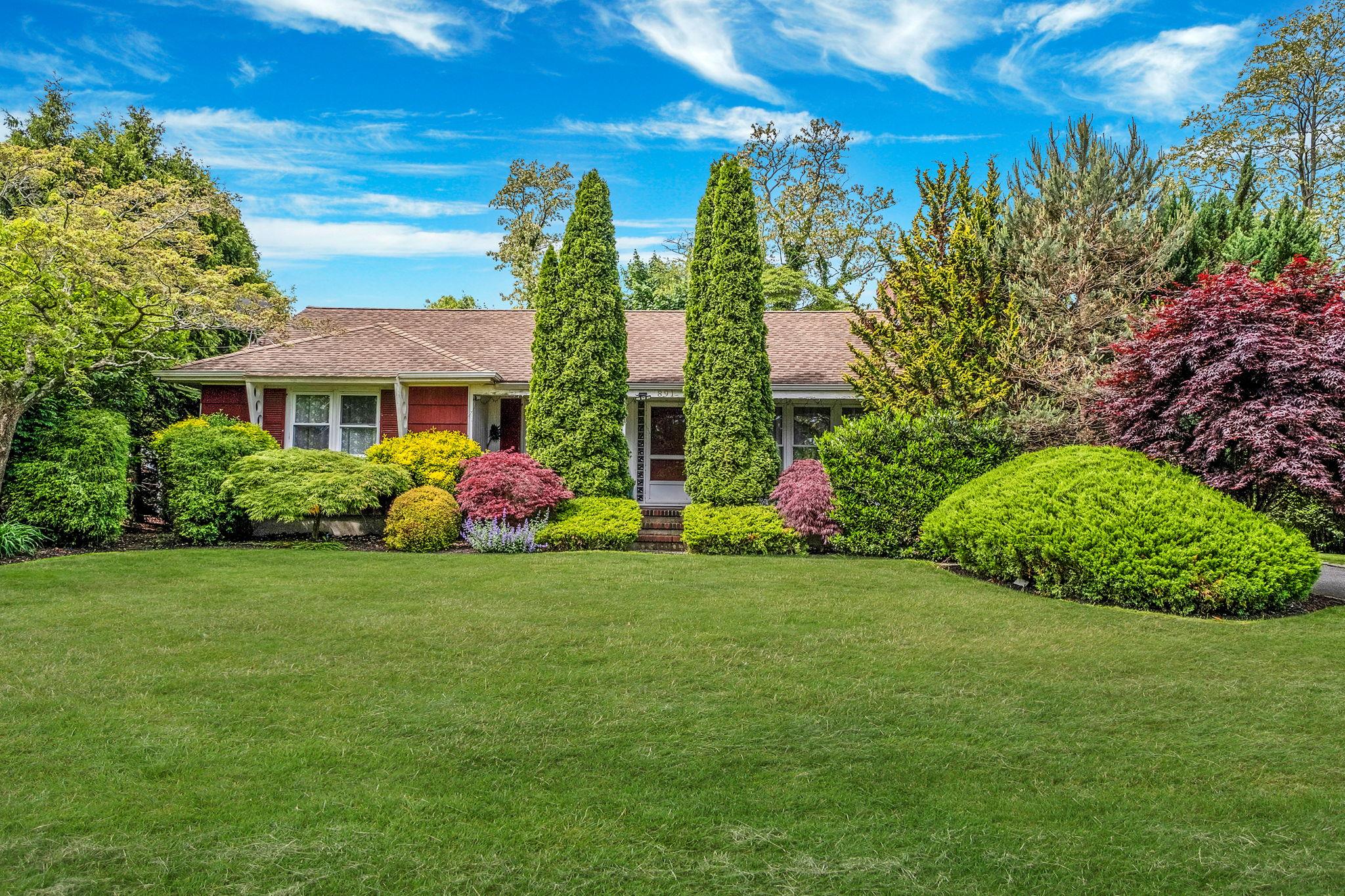 Property for Sale at Pondview Road, Riverhead, Hamptons, NY - Bedrooms: 3 
Bathrooms: 1  - $539,999